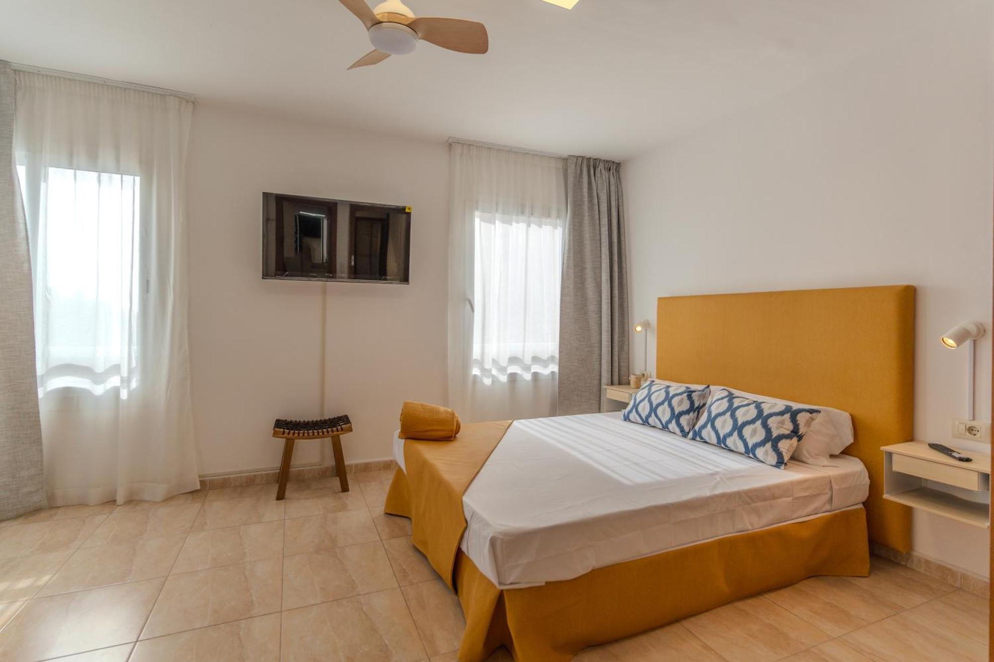 Rooms City San Isidro  Exteriör bild